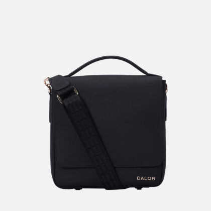 Allure Medium Messenger