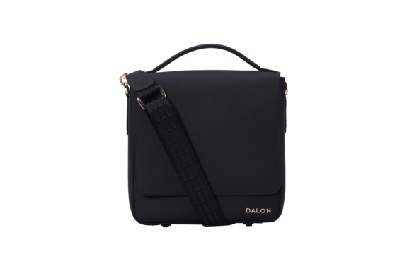 Allure Medium Messenger