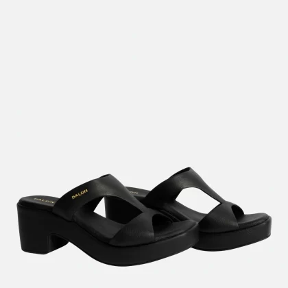 Evy Heeled slides